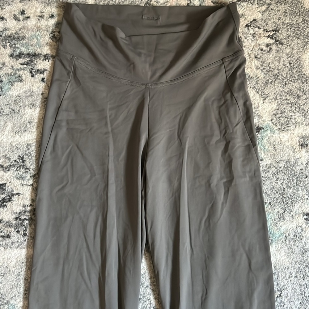 Patagonia Fold Over Wide Leg Yoga Pants - Picture 2 of 10